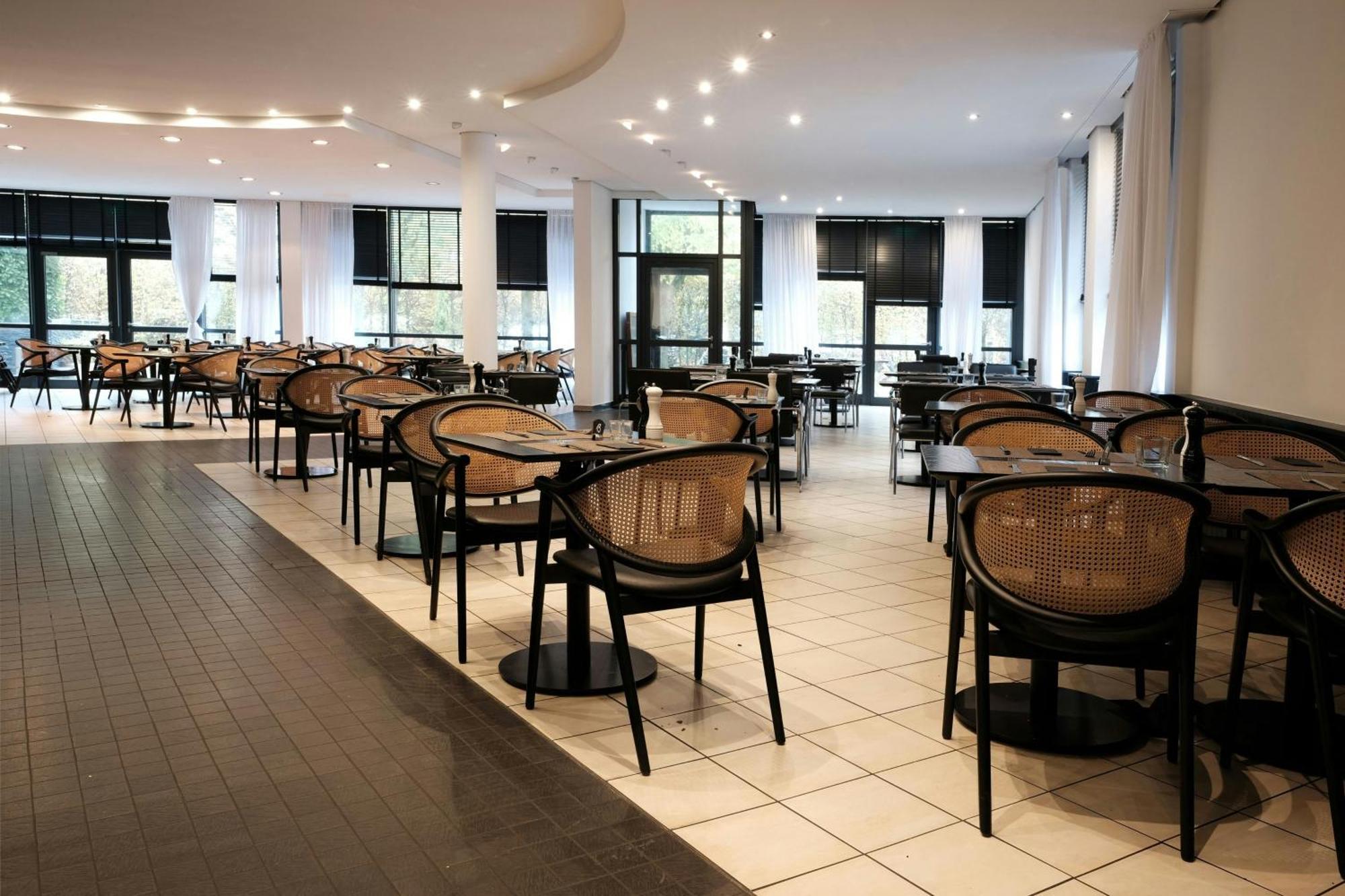 Four Ratingen Dusseldorf Airport Hotel Ngoại thất bức ảnh