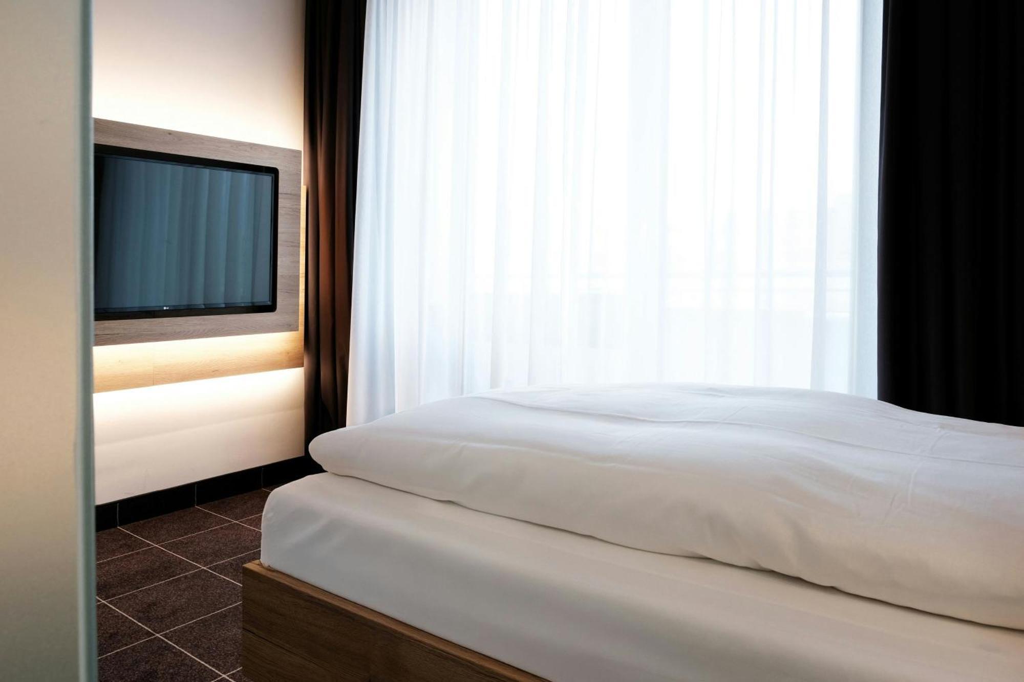 Four Ratingen Dusseldorf Airport Hotel Ngoại thất bức ảnh