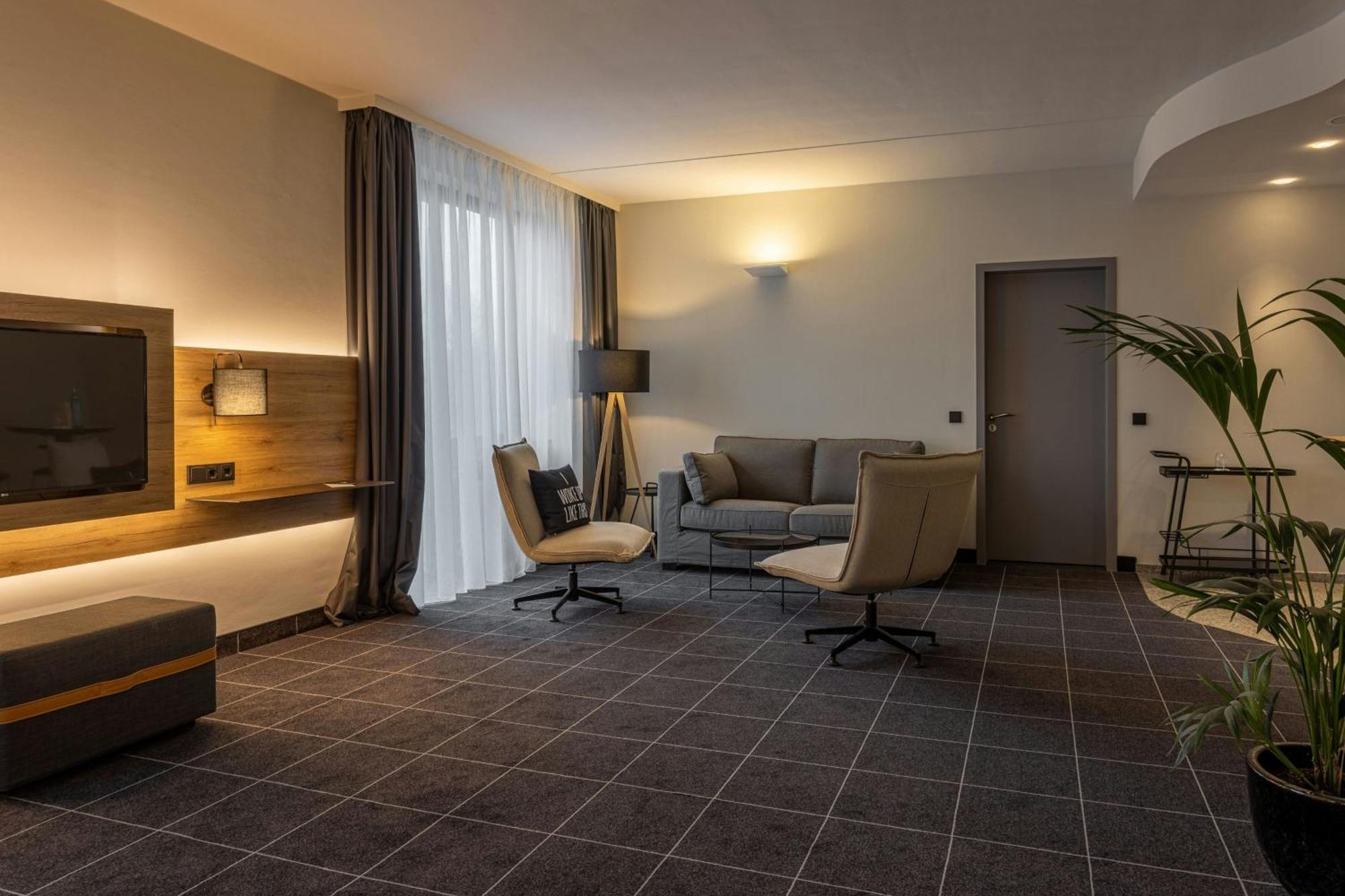 Four Ratingen Dusseldorf Airport Hotel Ngoại thất bức ảnh